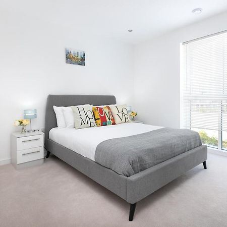 Skyvillion - Olympic View London Stratford Apartment Exterior foto
